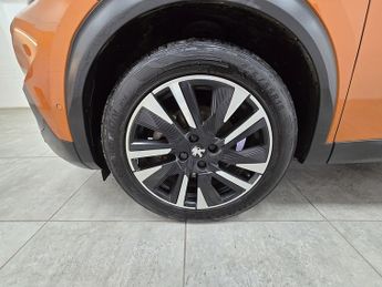 Peugeot E-2008 GT Line