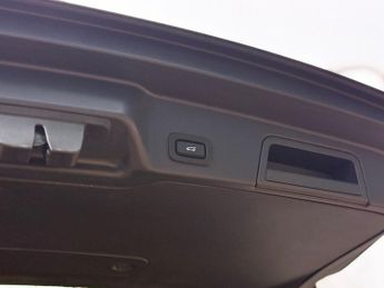 Land Rover Range Rover Evoque P200 MHEV R-Dynamic SE