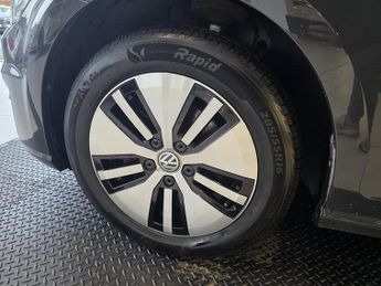 Volkswagen e-Golf e-Golf Hatchback 0.0 Automatic Electric