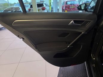 Volkswagen e-Golf e-Golf Hatchback 0.0 Automatic Electric