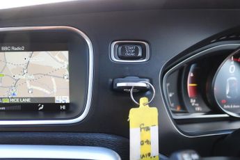 Volvo V40 T5 R-Design Nav Plus