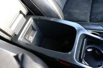 Volvo V40 T5 R-Design Nav Plus