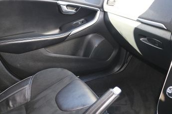 Volvo V40 T5 R-Design Nav Plus