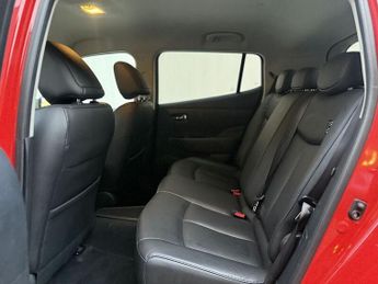 Nissan Leaf 30kWh Tekna Hatchback 5dr Electric Auto (109 bhp)