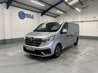 Renault Trafic 2.0 dCi Blue LL30 Extra Sport Panel Van 5dr Diesel EDC L2 H1 Eur