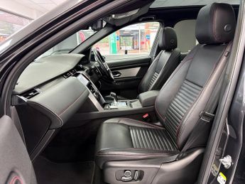 Land Rover Discovery Sport P300e R-Dynamic SE