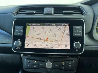 Nissan Leaf 40kWh N-Connecta Hatchback 5dr Electric Auto (150 ps)