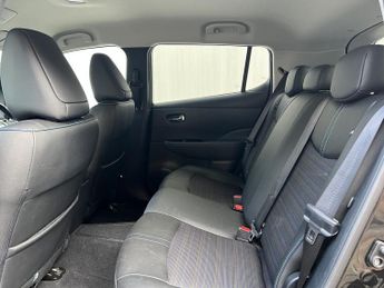 Nissan Leaf 40kWh N-Connecta Hatchback 5dr Electric Auto (150 ps)
