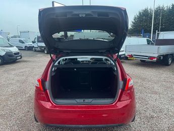 Peugeot 308 BlueHDi Allure