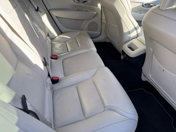 Volvo V90 D4 Inscription