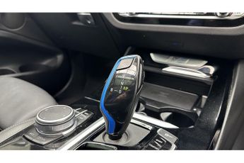 BMW iX3 Premier Edition