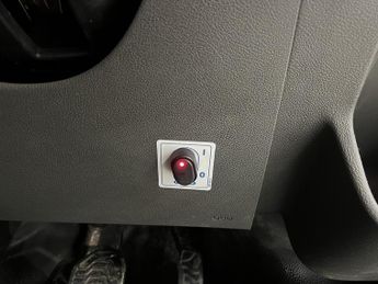 Ford Transit 350 EcoBlue Leader 2.0 2dr Luton Automatic Diesel