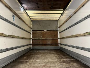 Ford Transit 350 EcoBlue Leader 2.0 2dr Luton Automatic Diesel