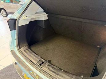 MG MG ZS 44.5kWh Exclusive SUV 5dr Electric Auto (143 ps)