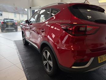 MG MG ZS 44.5kWh Exclusive SUV 5dr Electric Auto (143 ps)