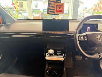 MG MG4 64kWh Trophy Long Range Hatchback 5dr Electric Auto (203 ps)