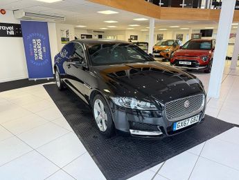 Jaguar XF 2.0d Portfolio Saloon 4dr Diesel Auto Euro 6 (s/s) (180 ps)