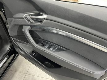 Audi Q8 e-tron Black Edition