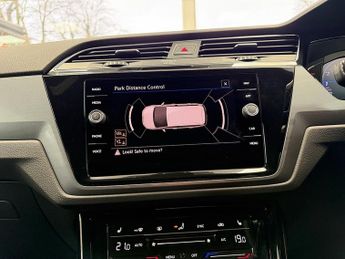 Volkswagen Touran TSI EVO R-Line