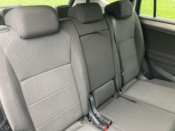Volkswagen Tiguan Allspace TDI SE Nav