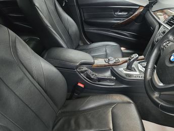 BMW 3 Series 330d Luxury