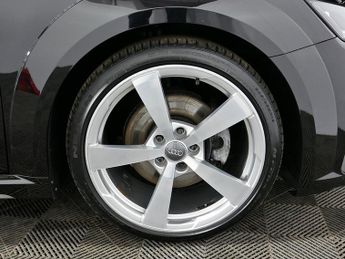 Audi TT TFSI S line