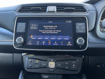 Nissan Leaf 40kWh N-Connecta Hatchback 5dr Electric Auto (150 ps)
