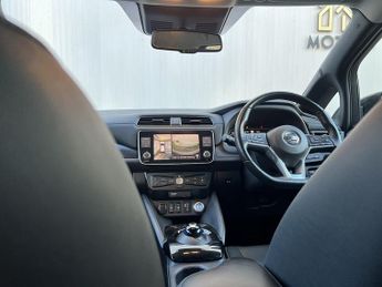 Nissan Leaf 40kWh N-Connecta Hatchback 5dr Electric Auto (150 ps)