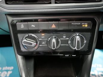 Volkswagen T-Cross TSI SE