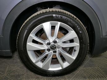 Volkswagen T-Cross TSI SE