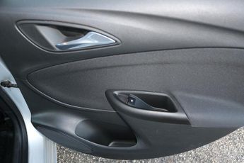 Vauxhall Astra CDTi ecoFLEX Design