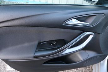 Vauxhall Astra CDTi ecoFLEX Design