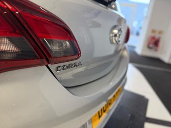 Vauxhall Corsa 1.4i ecoTEC Design Hatchback 5dr Petrol Easytronic Euro 6 (s/s) 