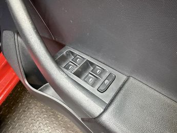 SEAT Toledo 1.6 TDI CR SE Hatchback 5dr Diesel DSG Euro 5 (Nav) (90 ps)