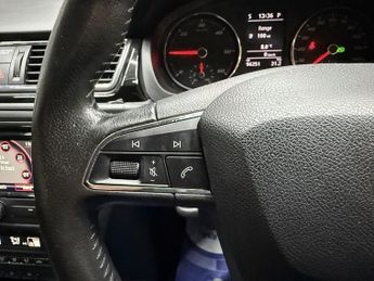 SEAT Toledo 1.6 TDI CR SE Hatchback 5dr Diesel DSG Euro 5 (Nav) (90 ps)