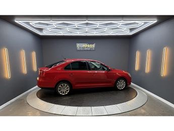 SEAT Toledo 1.6 TDI CR SE Hatchback 5dr Diesel DSG Euro 5 (Nav) (90 ps)