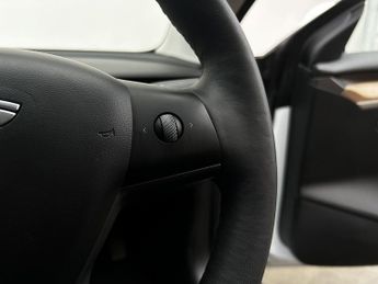 Tesla Model 3 (Dual Motor) Long Range Saloon 4dr Electric Auto 4WDE (346 ps)