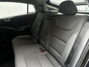 Hyundai IONIQ 38.3kWh Premium Hatchback 5dr Electric Auto (136 ps)