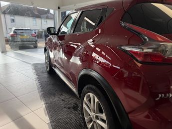 Nissan Juke 1.6 N-Connecta SUV 5dr Petrol XTRON Euro 6 (117 ps)