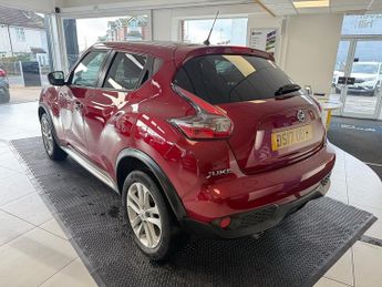 Nissan Juke 1.6 N-Connecta SUV 5dr Petrol XTRON Euro 6 (117 ps)