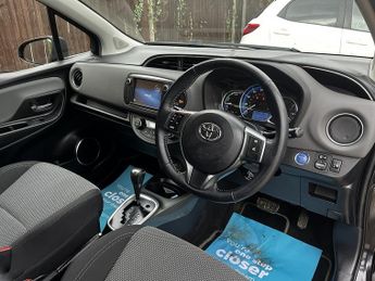 Toyota Yaris VVT-h Icon