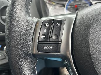 Toyota Yaris VVT-h Icon