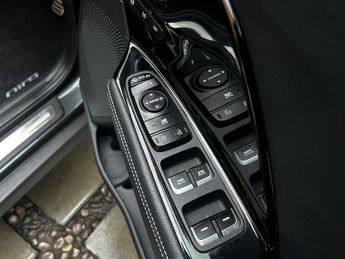 Kia Niro 64kWh 4+ SUV 5dr Electric Auto (201 bhp)