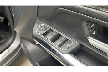 Mercedes-Benz GLA GLA250e Exclusive Edition