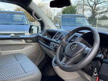 Volkswagen Transporter T6 T30 150 DSG LWB
