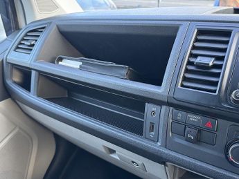 Volkswagen Transporter T6 T30 150 DSG LWB