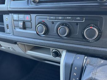 Volkswagen Transporter T6 T30 150 DSG LWB