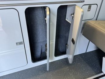 Volkswagen Transporter T6 T30 150 DSG LWB