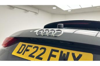 Audi Q3 TFSIe Technik