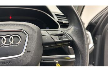 Audi Q3 TFSIe Technik